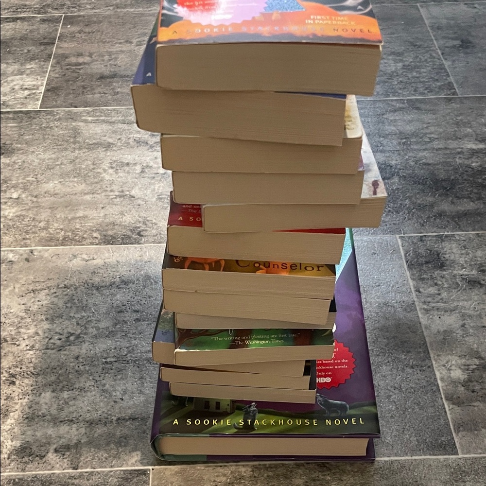 Charlaine Harris 14 novel / Book Collection - Picture 9 of 11